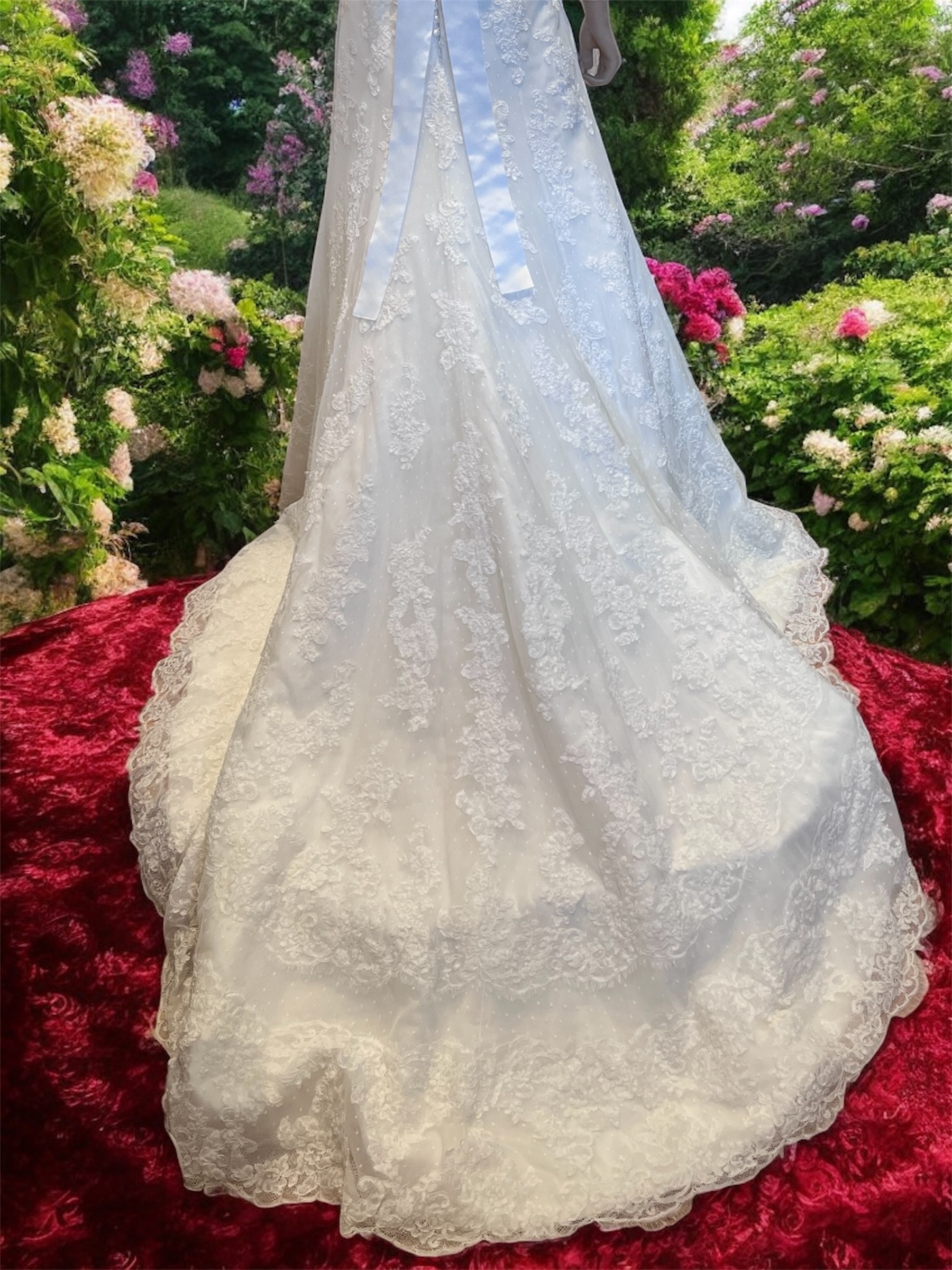 Lace Wedding Dress - Image 2