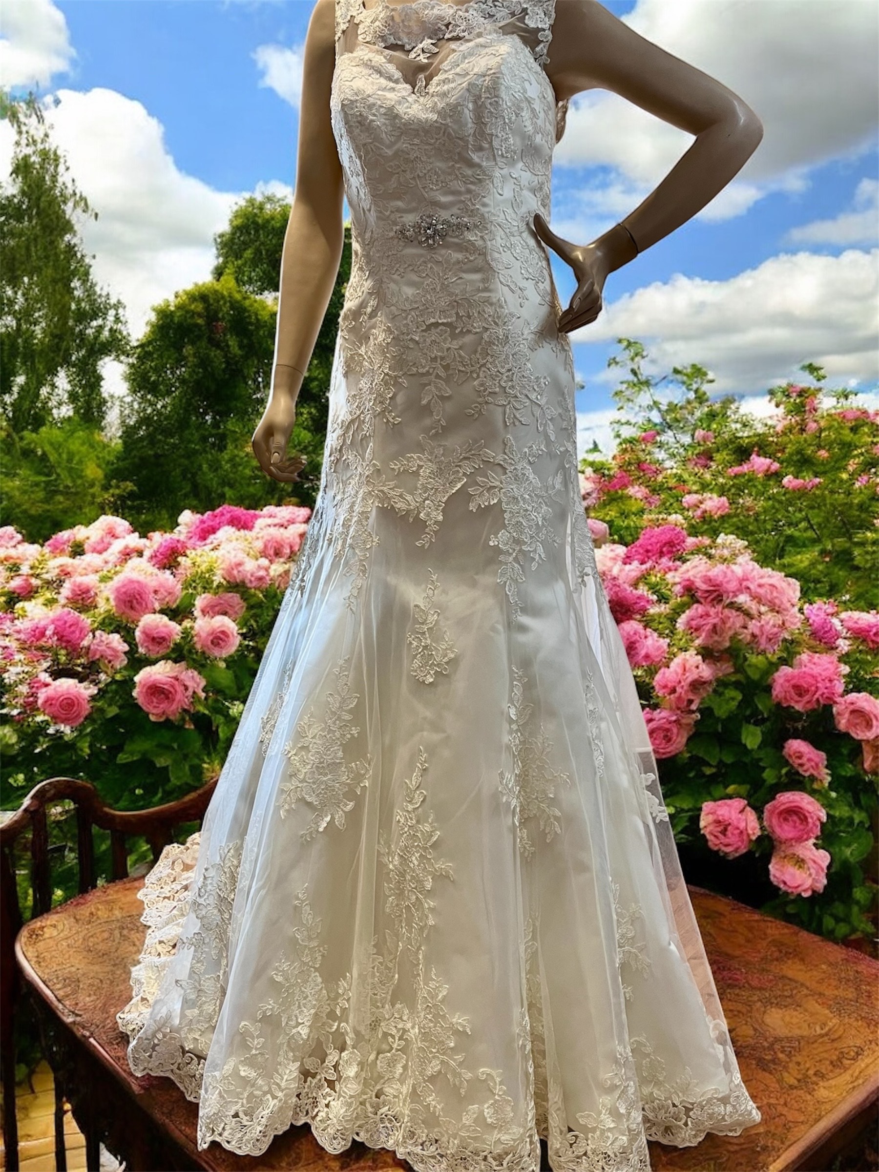 Sleeveless Wedding Gown by Annais Bridal